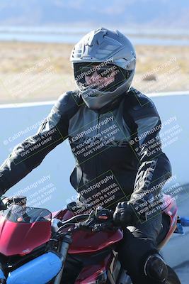 media/Dec-01-2025-Moto Forza (Mon) [[2daa91e15f]]/4-Around the Pits/